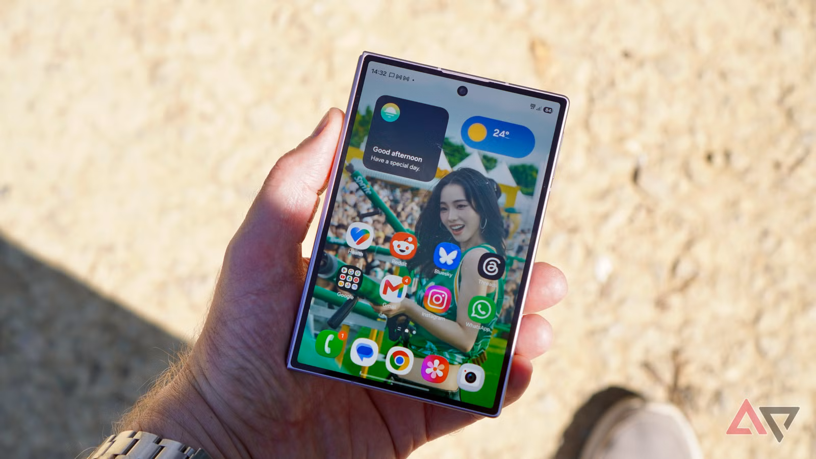 Samsung’s Z Fold 8 Outsells Ultra as Buyers Chase Value