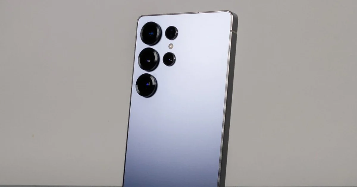 Galaxy S24/S25 Ultra Users Warn of Battery and Heat Problems After July Patch