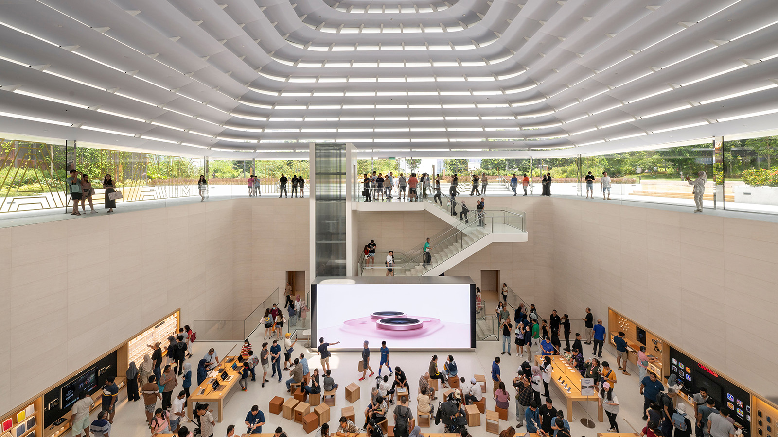 Apple’s New Upgrade Program: Smart Deal or Sneaky Rental?