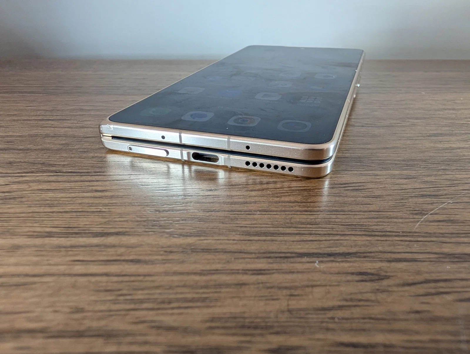 Honor Magic V6 Foldable Review: Refinement Meets Value