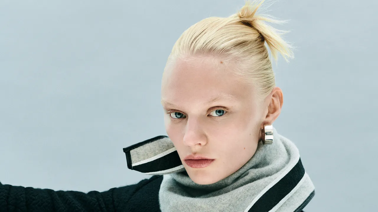 Is Dry Shampoo Damaging Your Hair? A Trichologist Weighs In