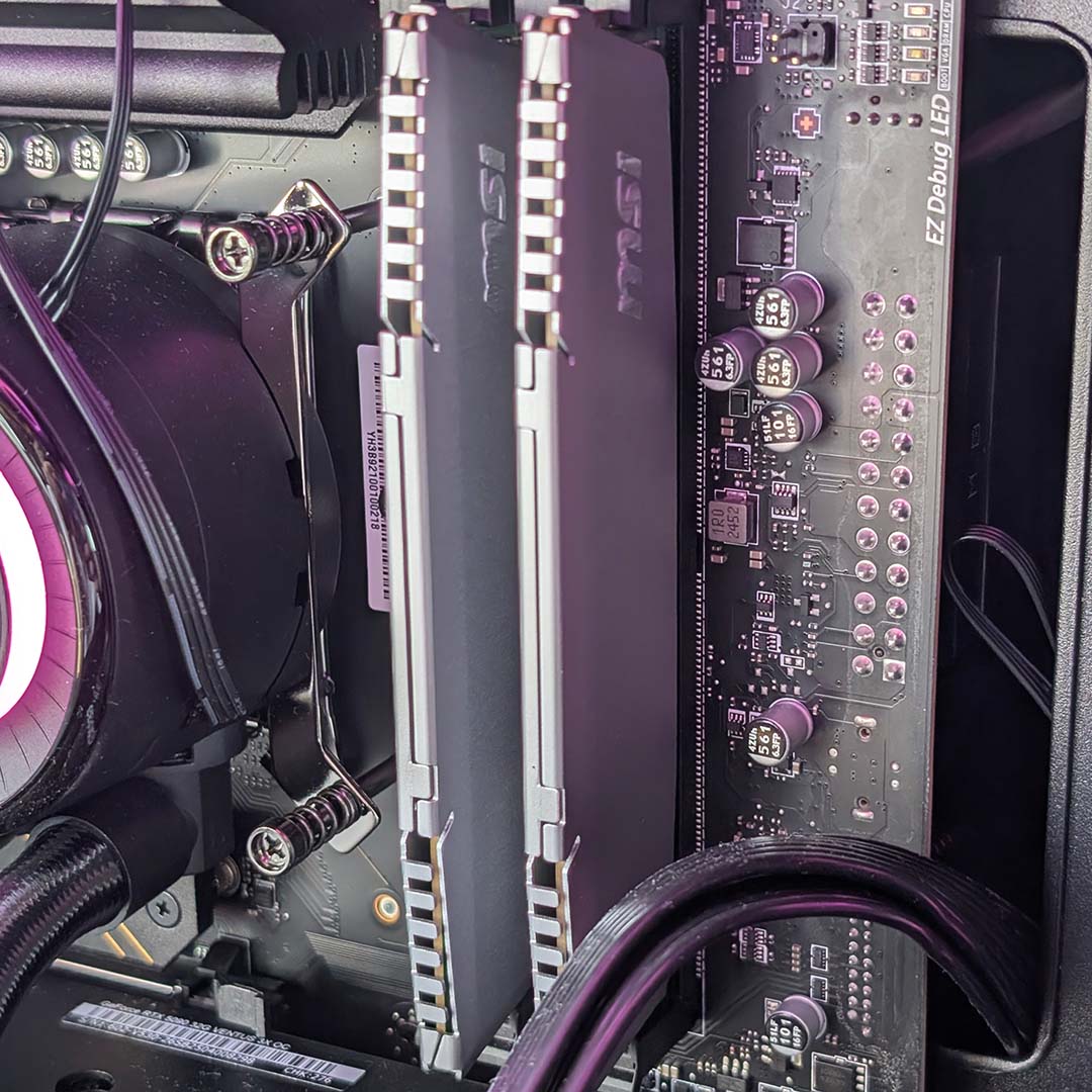 MSI MEG Vision X AI vs ASUS ProArt RTX 5080 OC