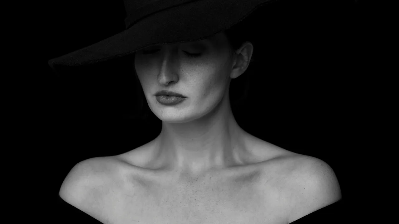 Non-Invasive Neck Lift vs Surgery: Which Works Best?