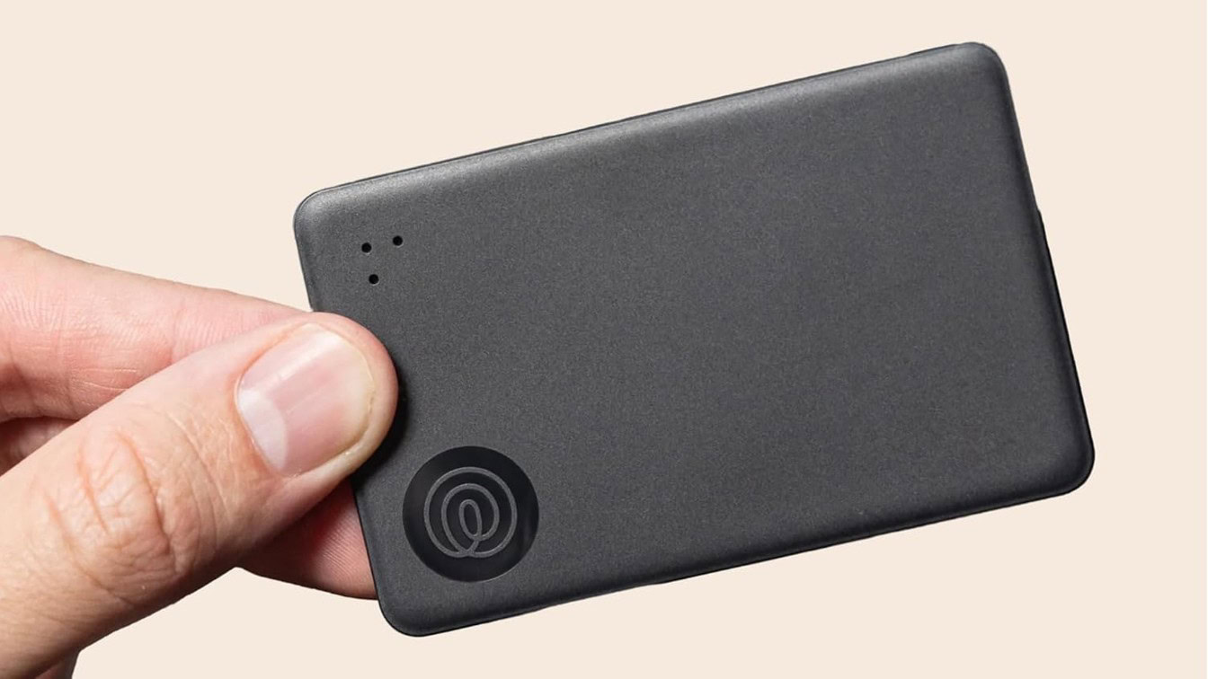 Travel Essentials Flash Sale: Under-$20 Adapter and Tracker