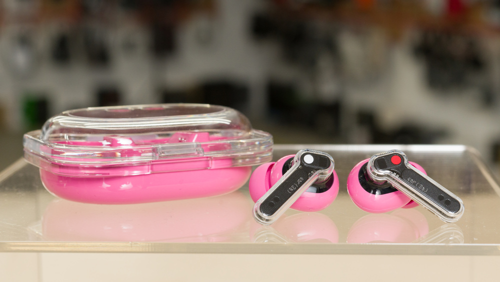 Budget ANC Earbuds Face Off for Daily Commuters