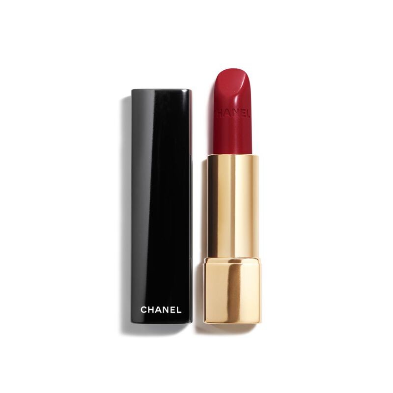 The Cult Lipstick Shades Beauty Editors Actually Keep in Their Handbags
