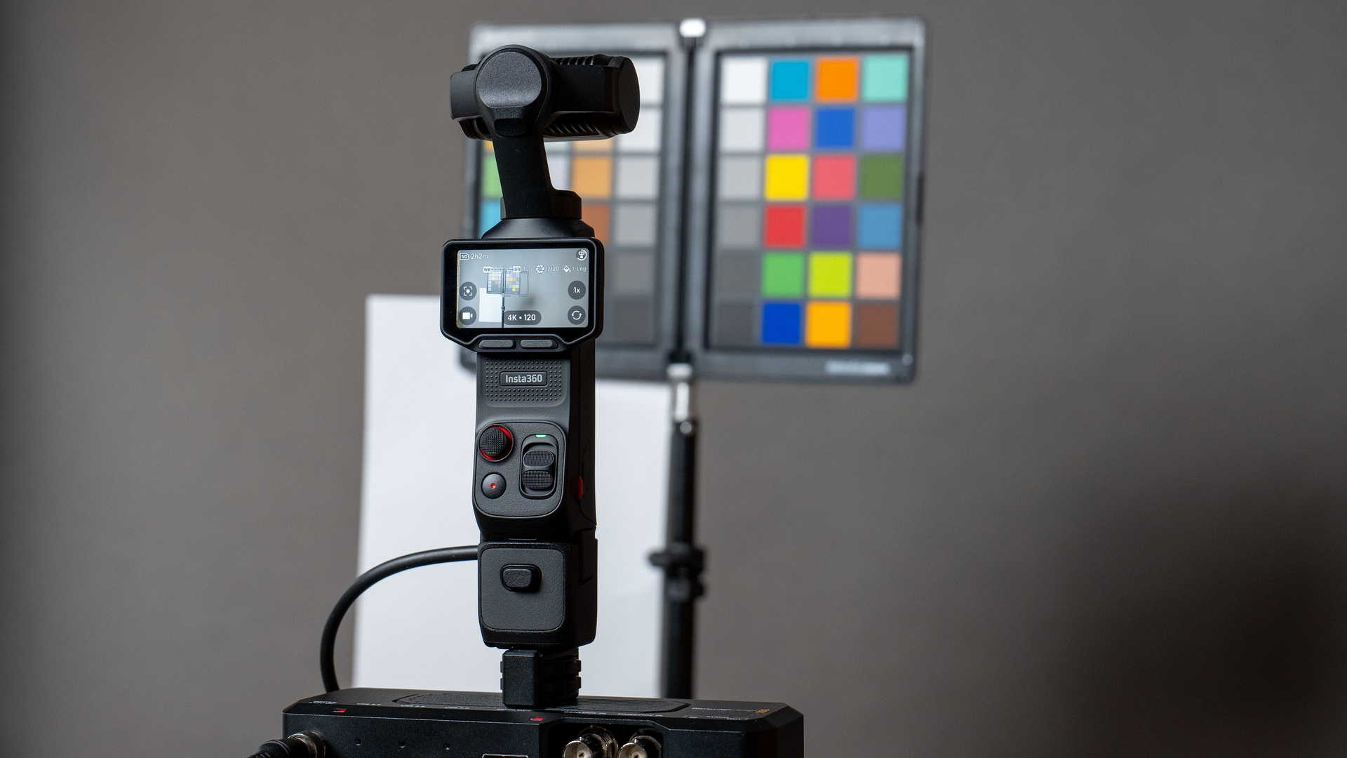 DJI Osmo Pocket 4P vs Insta360 Luna Ultra: Sensor Power in Your Pocket