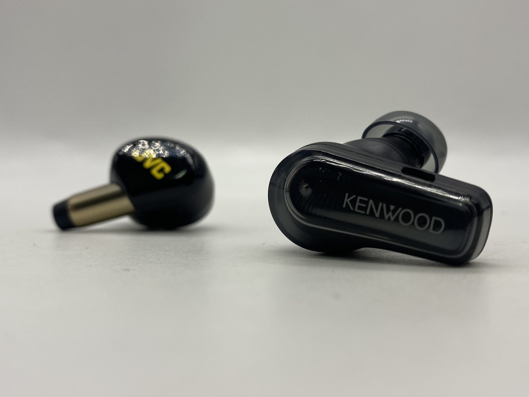 Sennheiser Orpheus 2 vs Premium Wireless Headphones: Which Extreme Path to High-End Portable Audio?