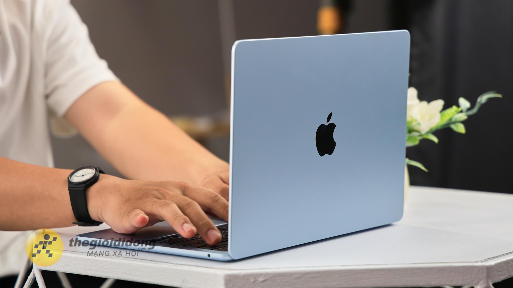 Windows mất dần thị phần cho Mac và Linux: điều gì đang thay đổi?