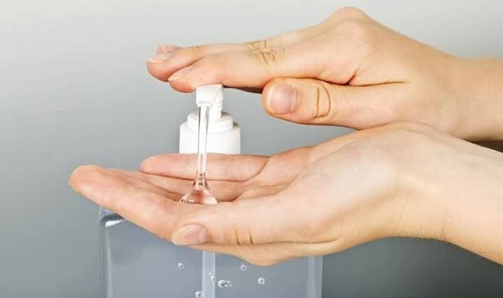 Bộ Y tế thu hồi hàng loạt mỹ phẩm: Người dùng phải tự bảo vệ mình