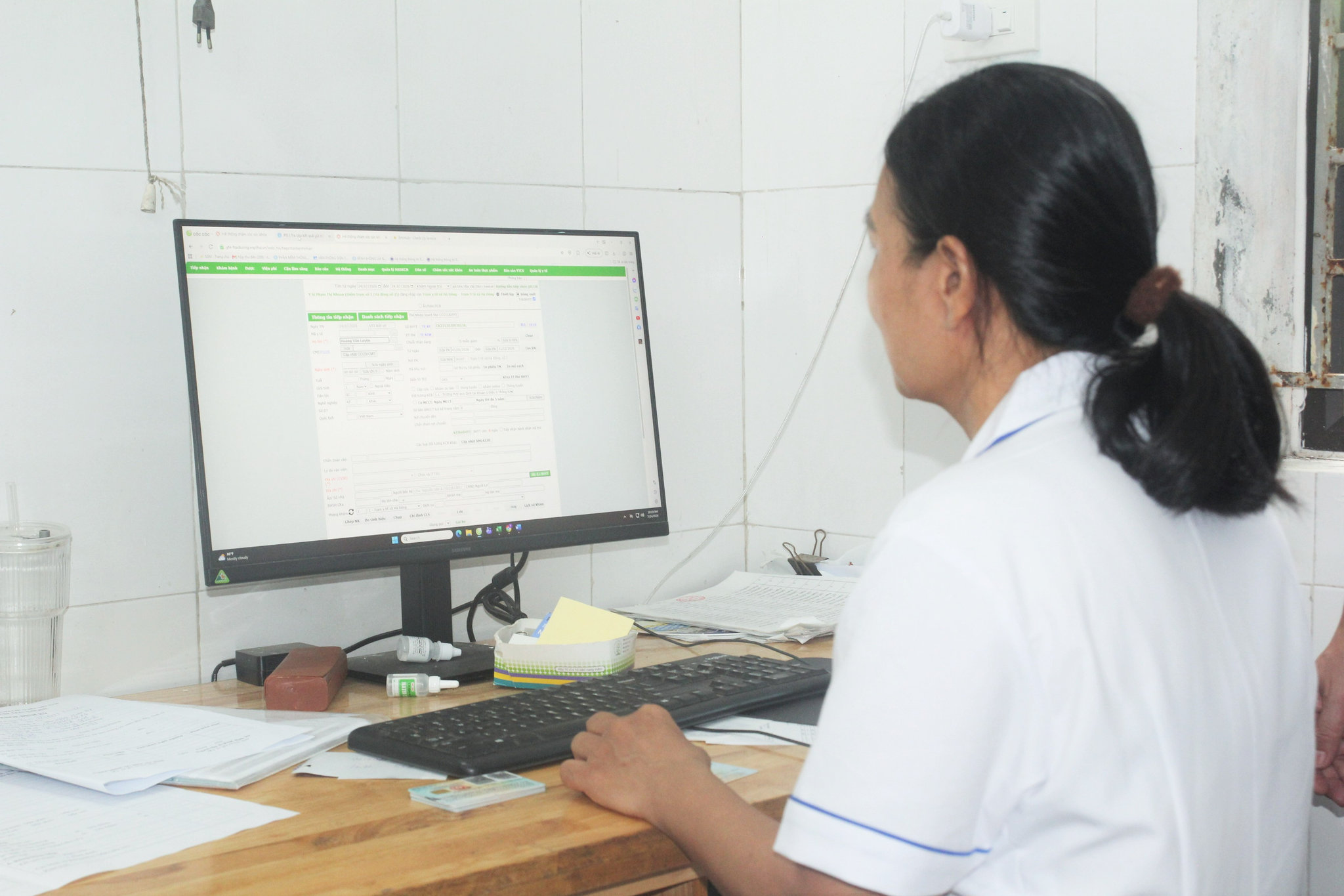 Chiến dịch 100 ngày và cách tạo sổ sức khỏe điện tử trên VNeID