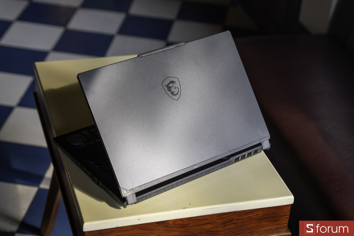 Hướng dẫn chọn laptop cho sinh viên: máy mới hay máy cũ?