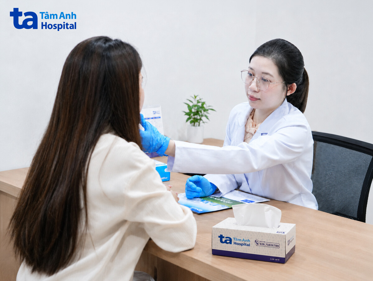 Nghiện corticoid từ mỹ phẩm trực tuyến: báo động và cách cai an toàn