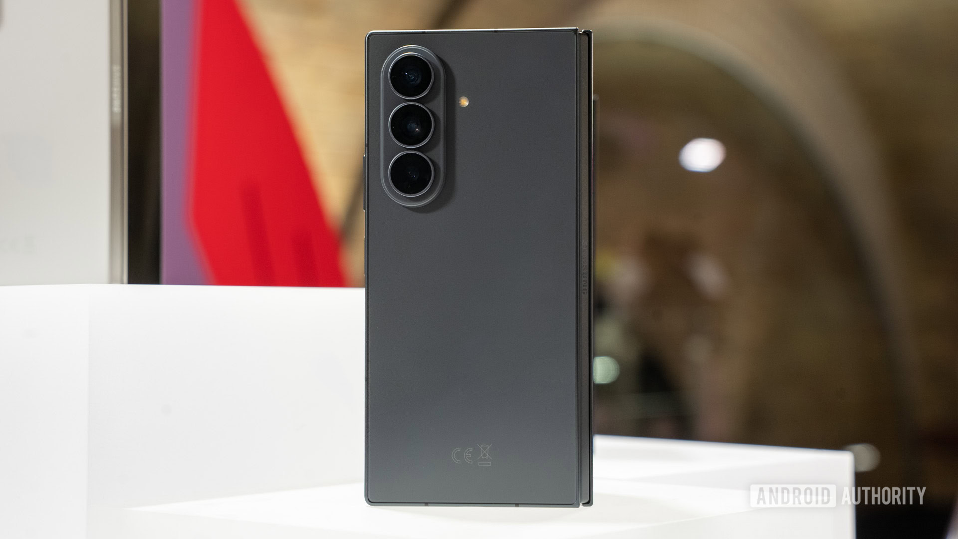 6 smartphone siêu cao cấp trên 40 triệu: Chọn Galaxy Z Fold 8 Ultra hay Pixel 10 Pro Fold?