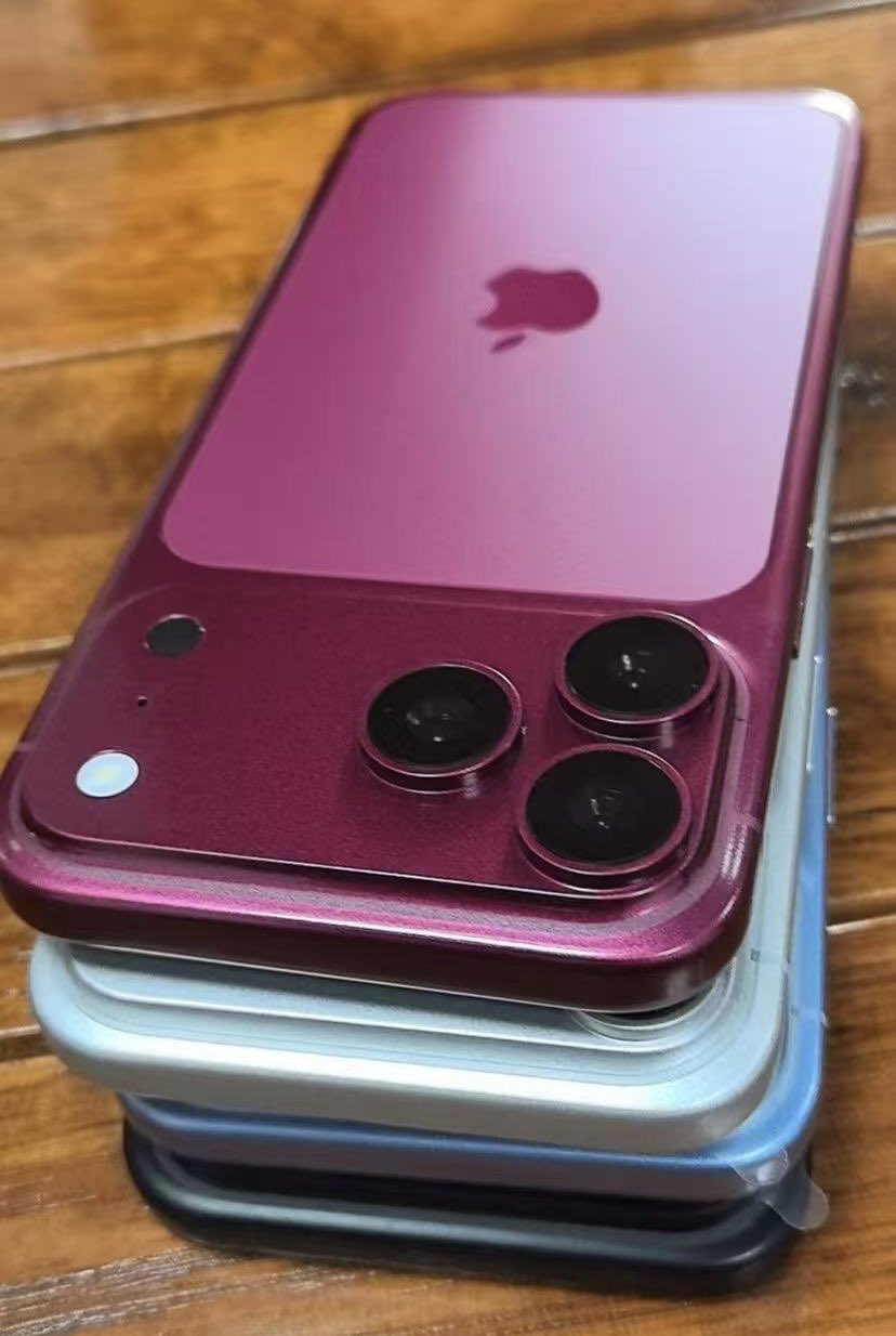 Tim Cook và cuộc khủng hoảng chip nhớ đang buộc Apple đổi chiến lược giá