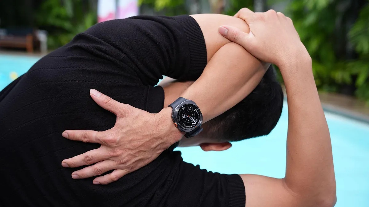 Galaxy Watch Ultra2 lặn biển: tính năng chuyên nghiệp, phí định kỳ và cái giá thật sự