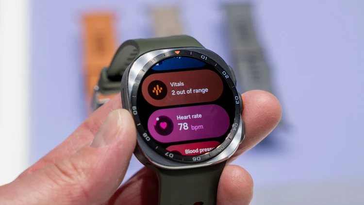 Galaxy Watch Ultra 2 lặn chuyên nghiệp: tính năng đáng tiền hay bẫy phí định kỳ?