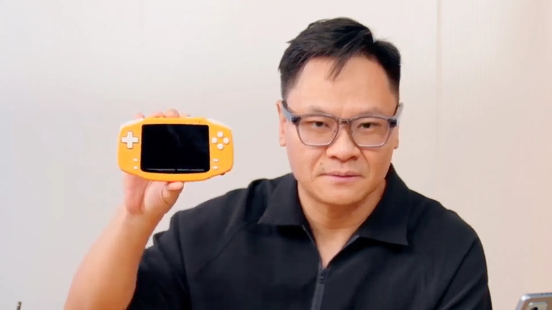 Game Boy Advance SP hồi sinh: Anbernic RG SP và AYANEO Pocket Advance
