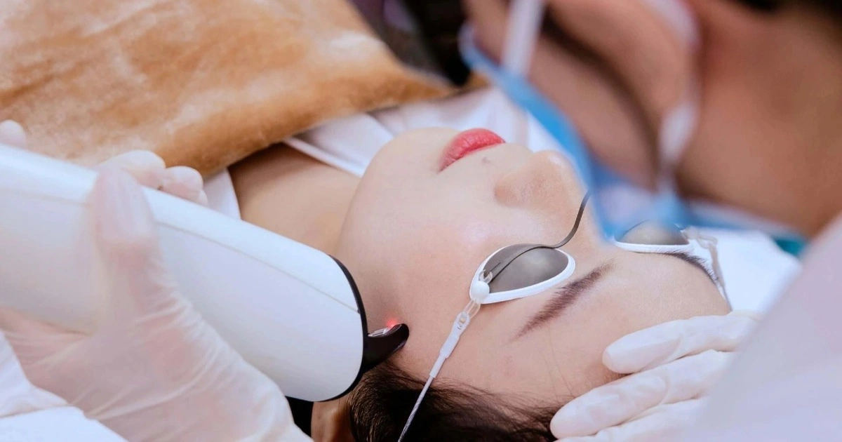 Công nghệ laser trẻ hóa ‘thần tốc’: sự thật phía sau quảng cáo