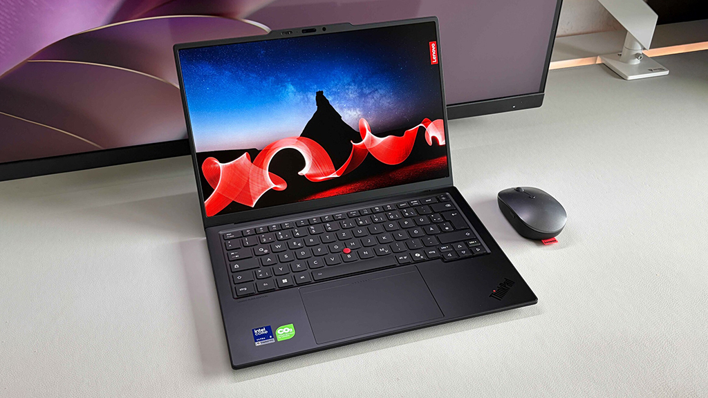 ThinkPad X1 Carbon Gen 14: laptop doanh nhân siêu nhẹ, hiệu năng cao nhưng màn hình gây lăn tăn