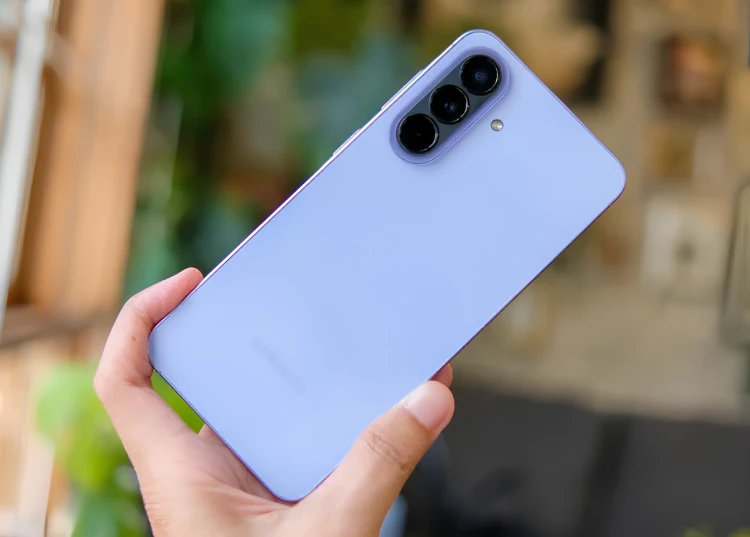 Điện thoại Android giá rẻ: chấp nhận giảm 4 thông số nào?