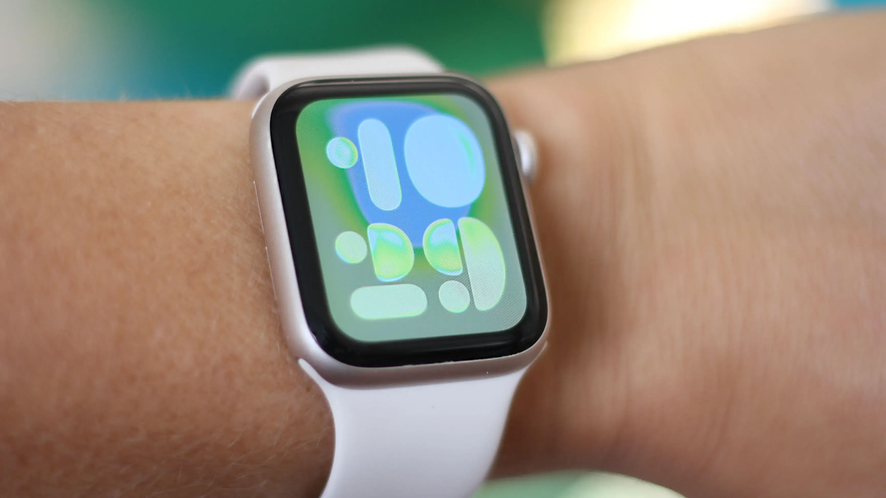 5 Apple Watch Settings Draining Your Battery—and How to Fix Them