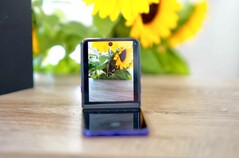 Hai cách biến smartphone thành thiết bị quay vlog di động