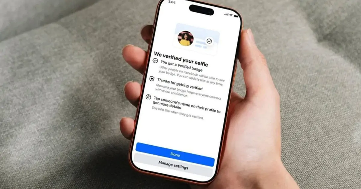 Tick trắng Facebook miễn phí: Lợi hay hại phụ thuộc vào cách bạn tự bảo vệ mình