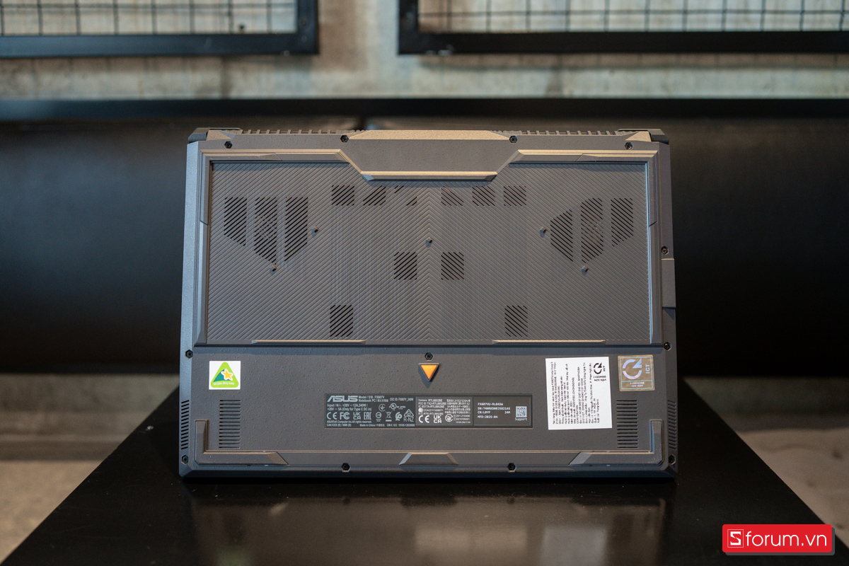 Laptop gaming: so sánh Razer, ASUS, Dell theo hiệu năng và giá