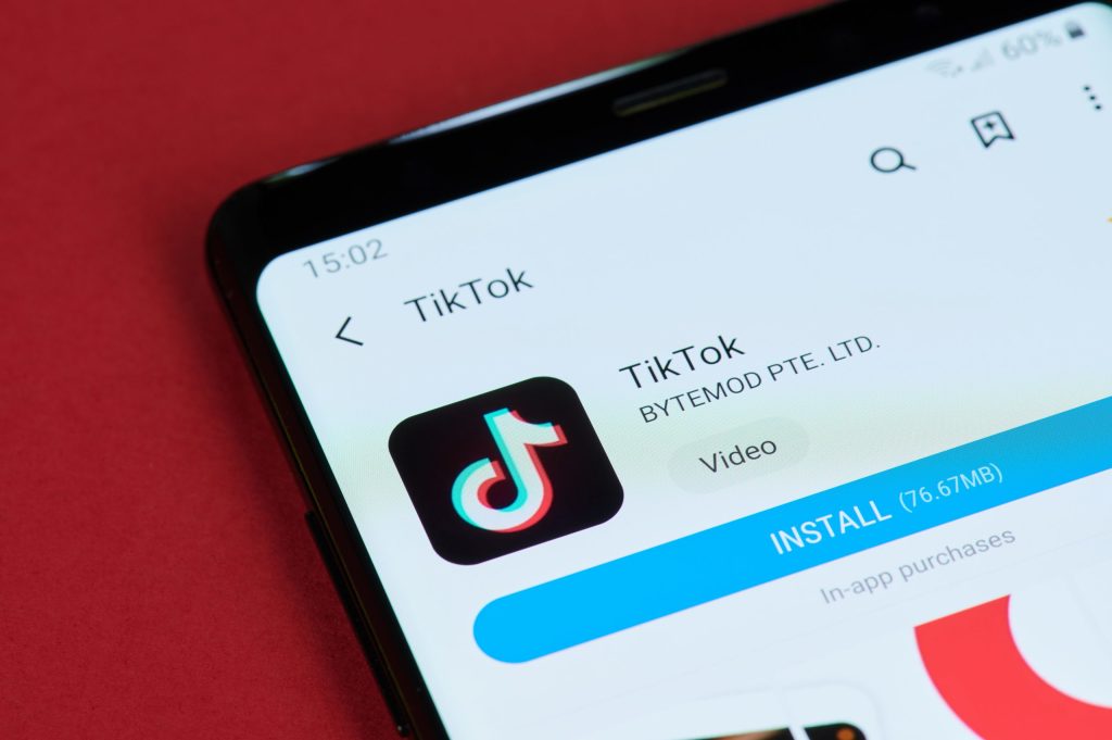 Social Media Addiction Lawsuits Push Platforms Toward Accountability