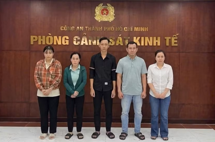 Nhóm kem trộn giả mạo thương hiệu nổi tiếng và bài học bảo vệ làn da