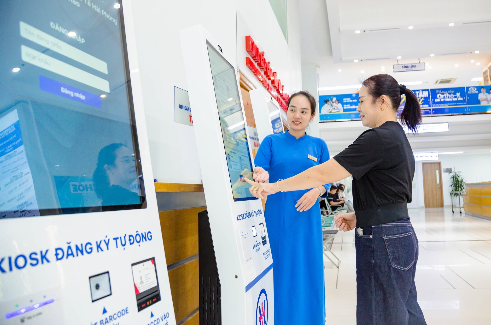 Chiến dịch 100 ngày và cách tạo sổ sức khỏe điện tử trên VNeID