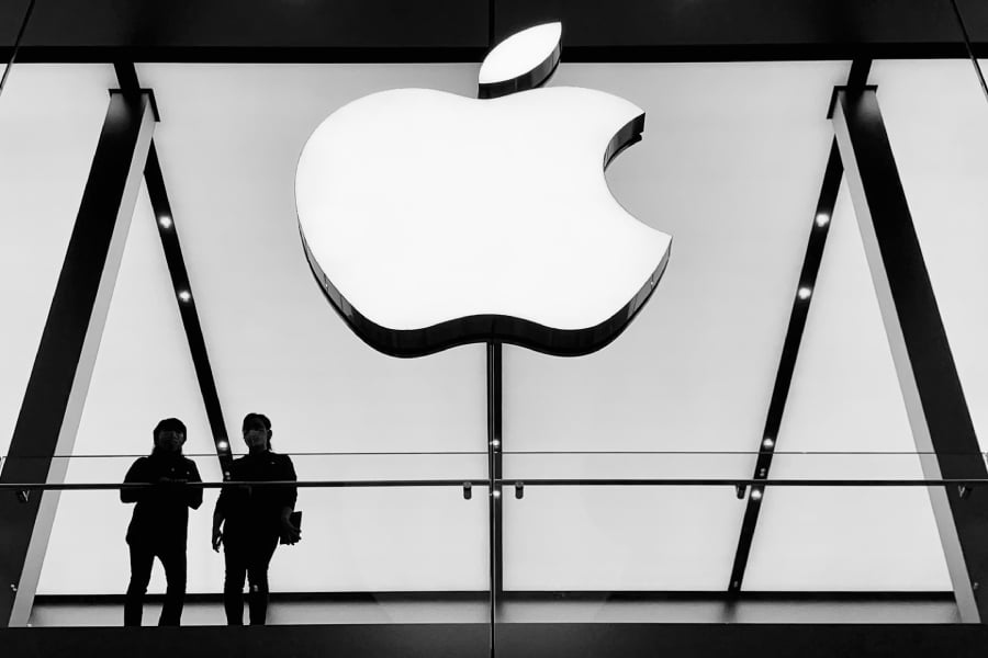 iPhone 18 Pro Rumors: Cameras, Prices and the First Foldable
