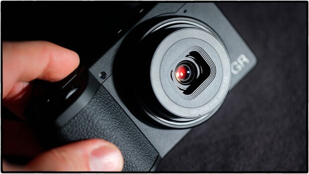 Compact Cameras Worth Your Money: Ricoh GR IV Monochrome, Canon PowerShot G1, and Nikon J5
