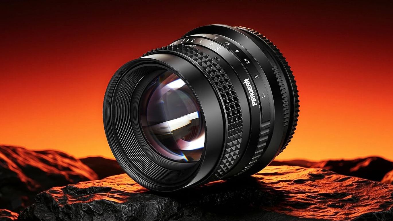 So sánh ống kính prime giá rẻ cho full-frame ngân sách