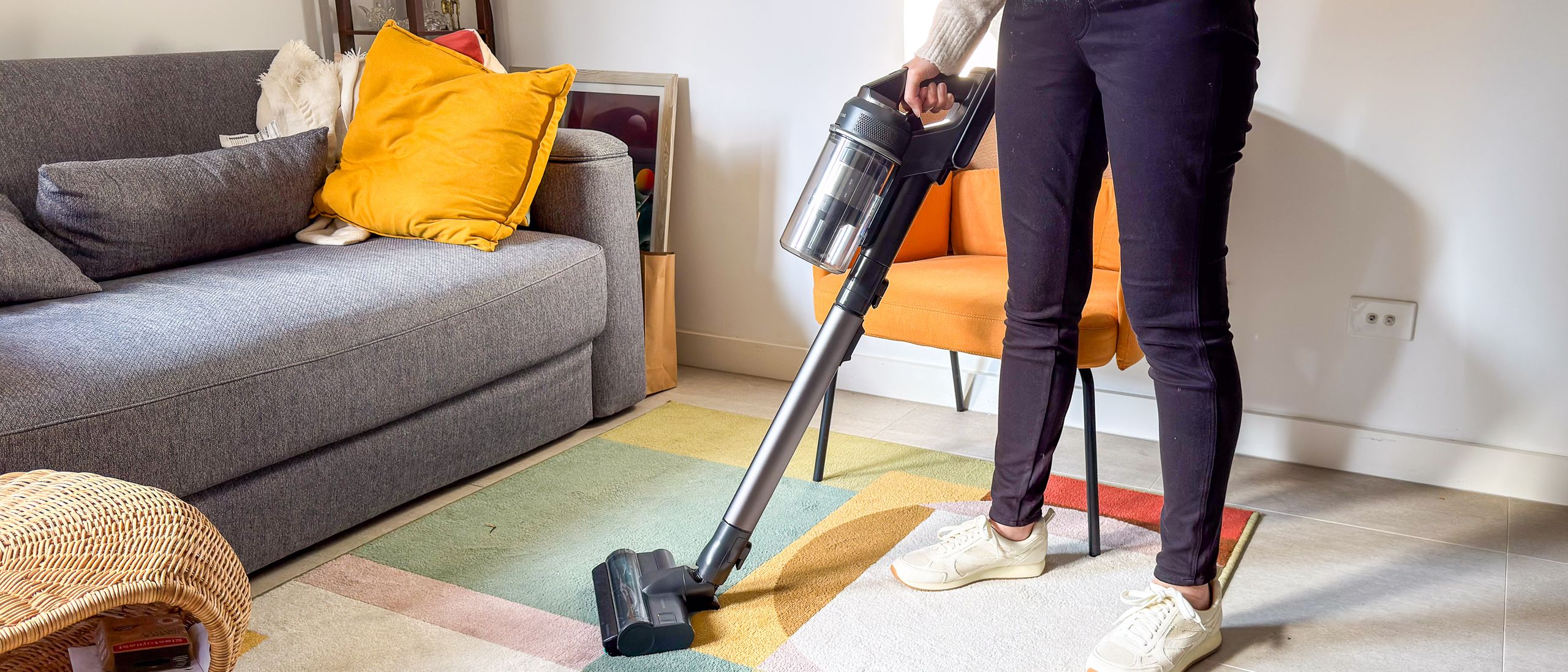 Robot Vacuum and Stick Cleaner Deals: Jet 95S vs Deebot X8 vs Scuba V3
