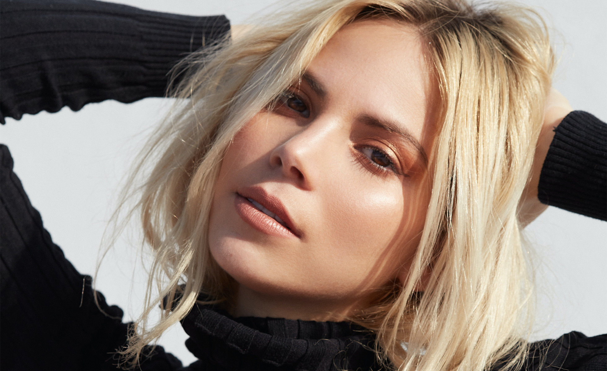 We Tested Setting Powders in Extreme Conditions—Here’s What Lasted