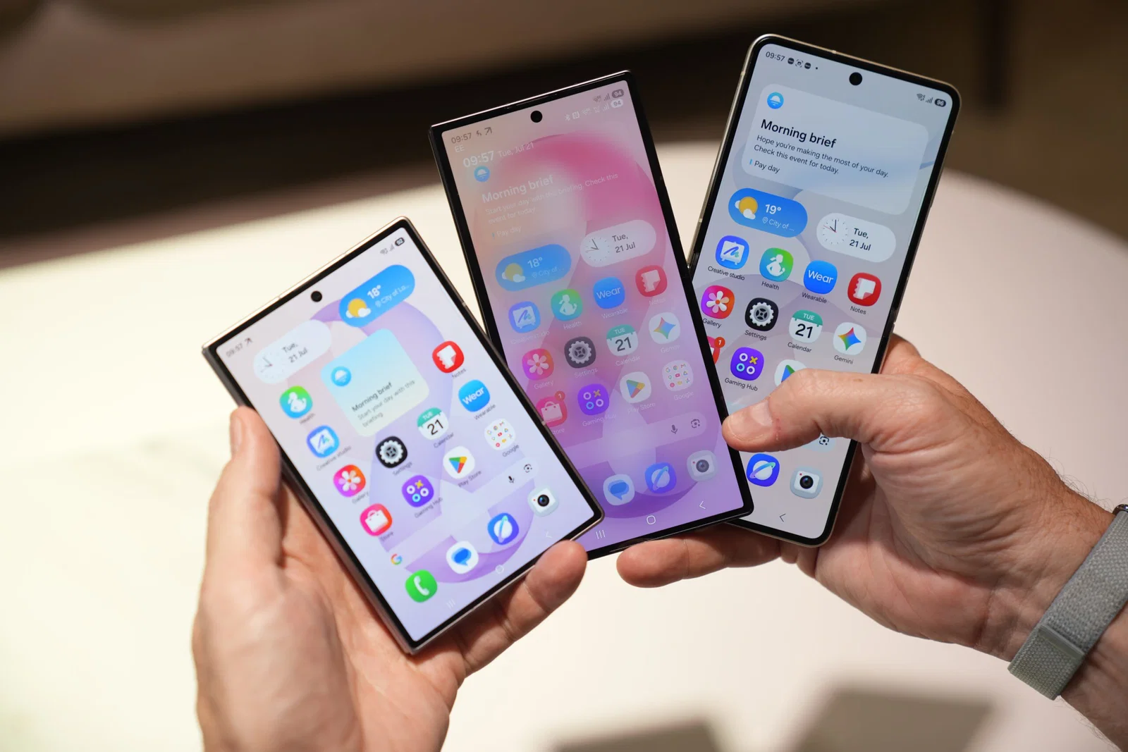 Galaxy Fold8 Arrives Early as Foldable Demand Surges