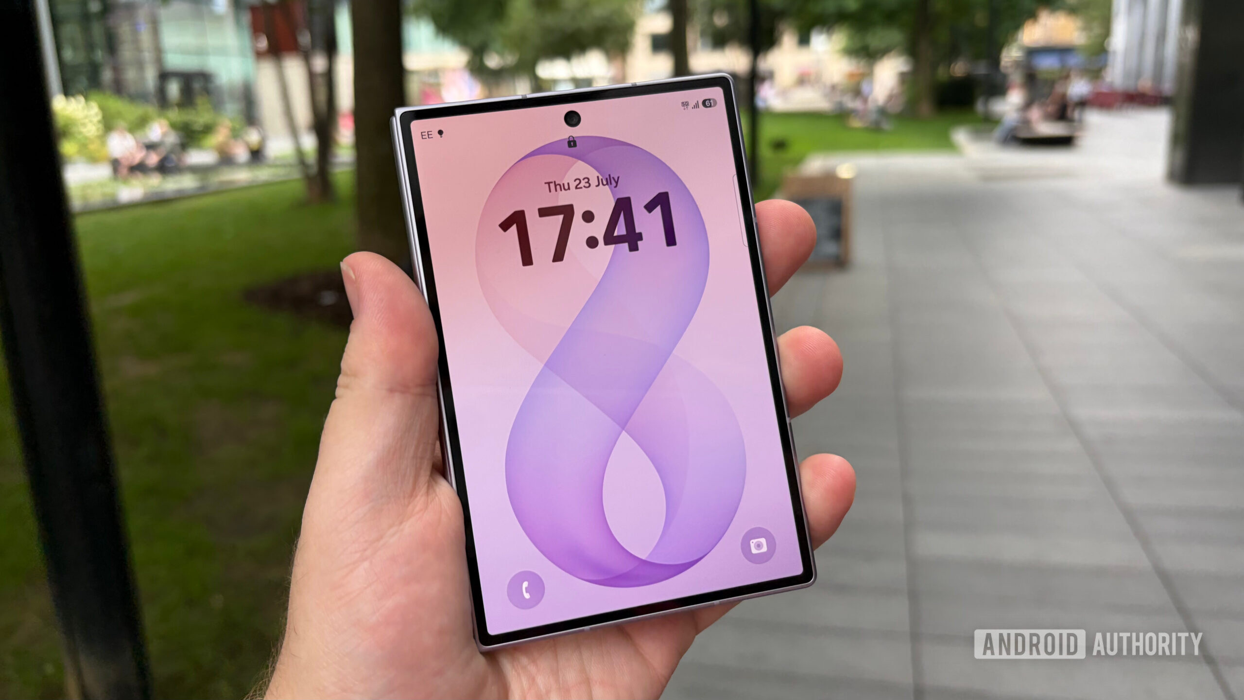 Galaxy Z Fold 8’s Wider Design Fixes One Big Problem, Creates Another