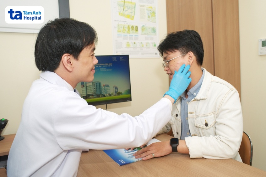 Xông mặt trị Demodex: Sai lầm phổ biến và con đường chẩn đoán đúng