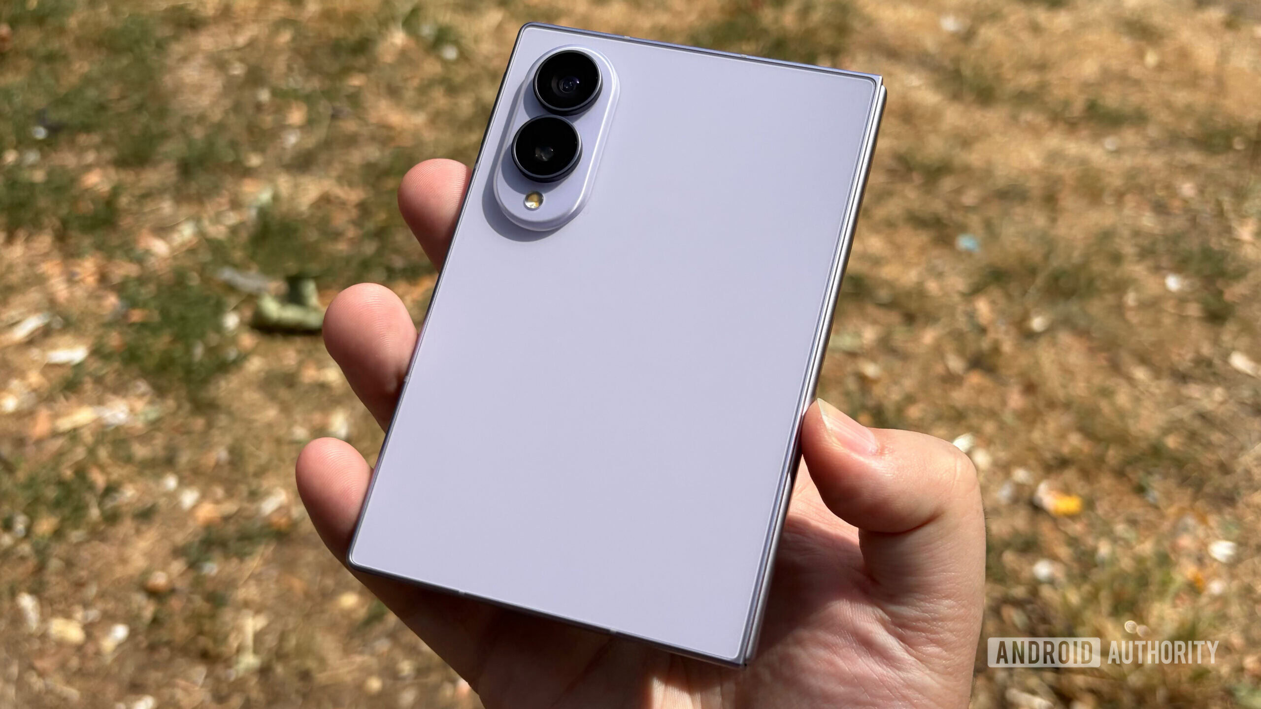 Galaxy Z Fold 8 Delivery Delays: Pre-Order Now or Wait?