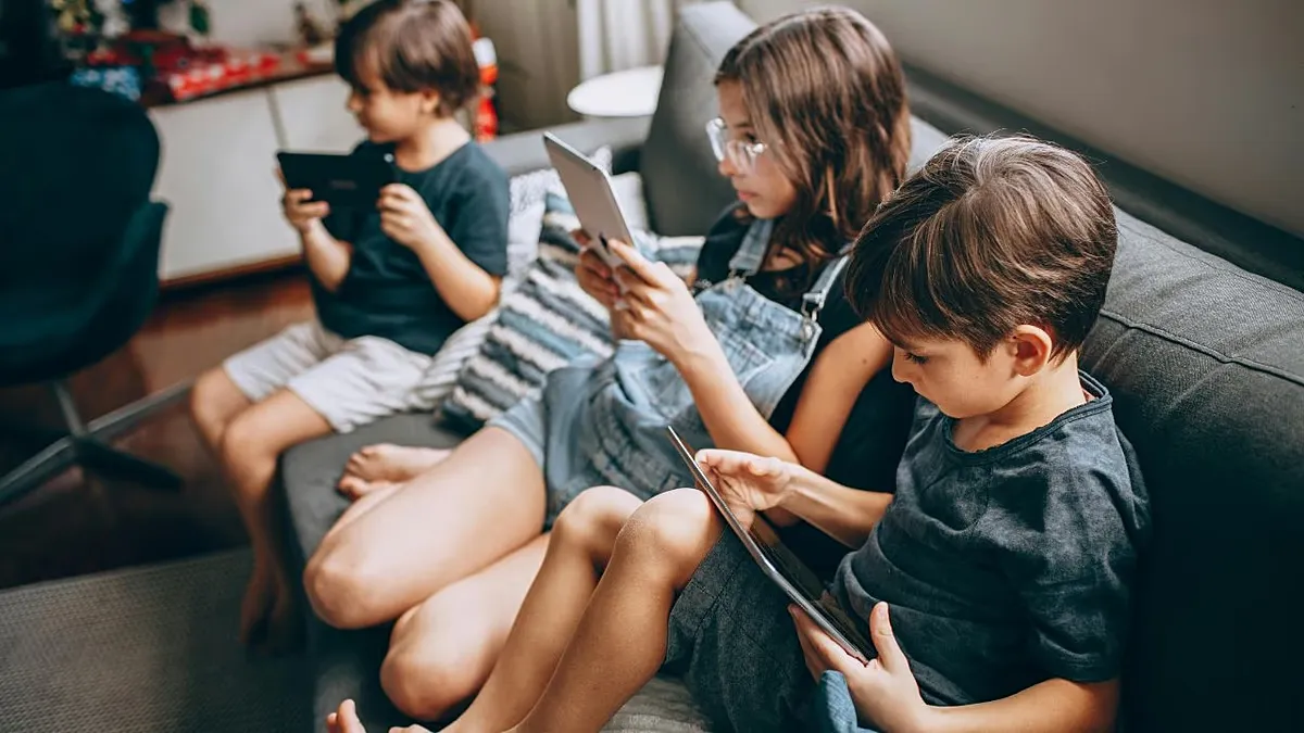 How to Set Up Effective App Limits and Screen Time Controls for Young Teens