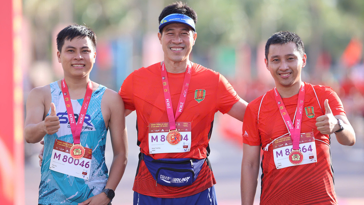 Giải chạy Công an mở rộng: bước nhảy 1,7 lần và cự ly marathon 42km