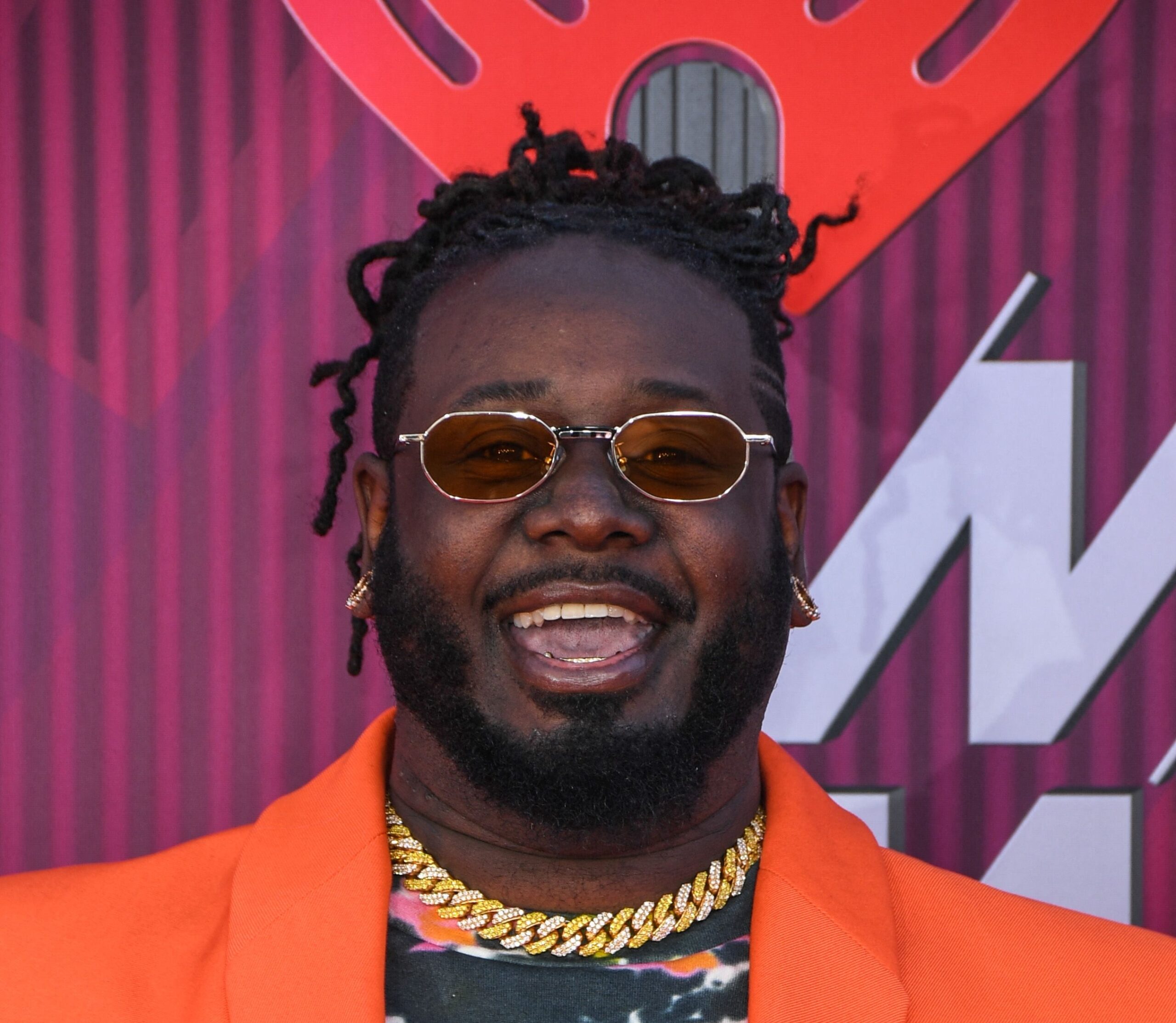 Why Top Artists Are Cashing Out on Their Music Catalogs