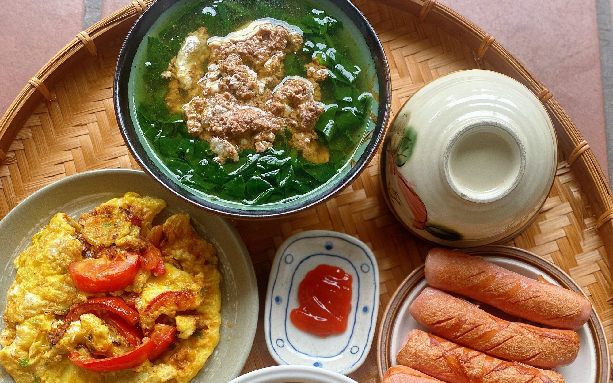 5 mâm cơm gia đình đơn sơ nhưng đẹp như nhà hàng