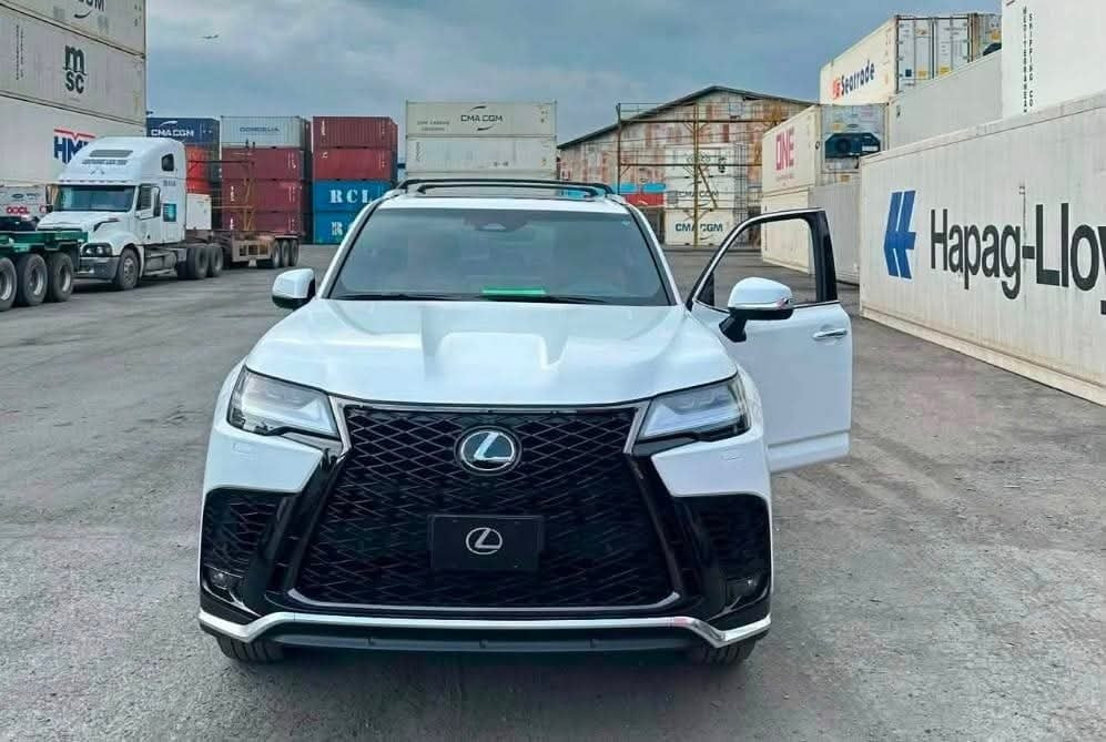MG IM8 và Lexus LX 700h: hai hướng đi mới cho SUV cao cấp