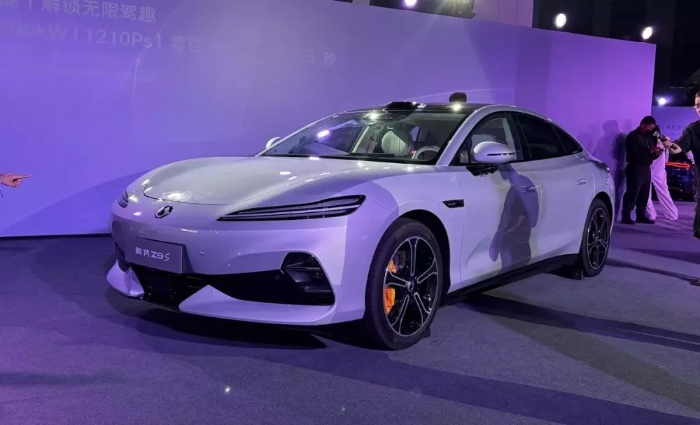 BYD Denza Z9S 1.100km và sạc siêu nhanh: có đủ để vượt Tesla Model Y Long Range?