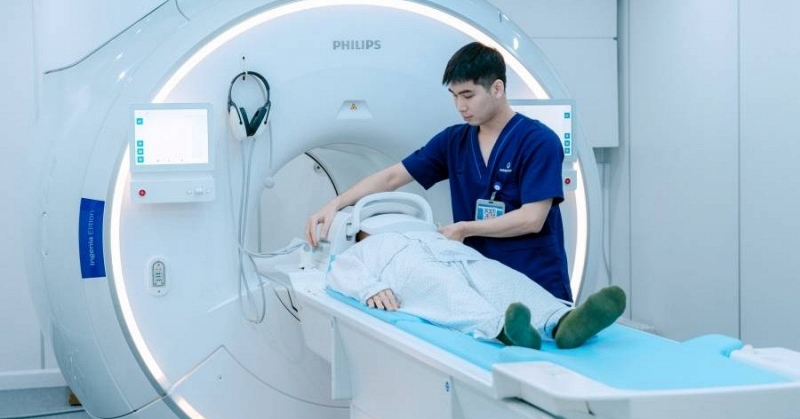 Dấu hiệu báo động đột quỵ ở người trẻ và vai trò của MRI mạch máu não