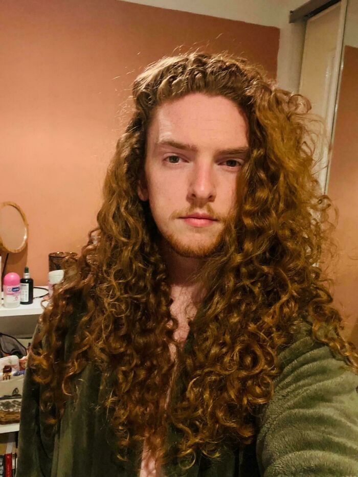 Long Hair for Men: Styling, Growth and Everyday Maintenance