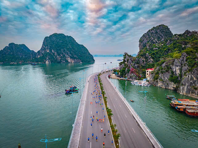 Cung đường chạy mới tại Hạ Long: Từ di sản UNESCO đến đô thị ESG++